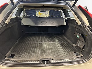 Volvo V90 Cross Country D4 AWD Automat Momentum Kiruna-körd/D&M-Värm/S&V-däck – bild 12