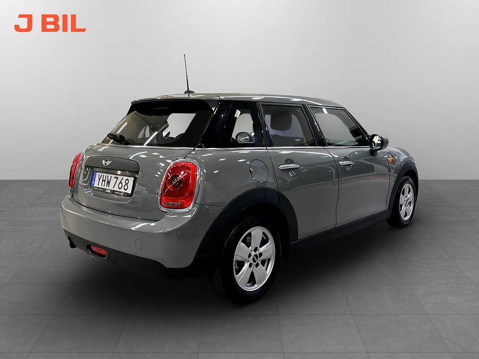 Bild på MINI One Pepper 5-dörrars - BLUETOOTH