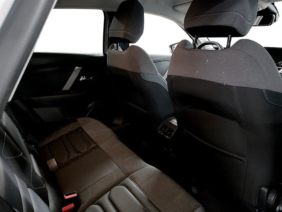 Bild på Citroën C4 Shine 1.2 PT 130hk Aut - 360-KAMERA, RATTVÄRME