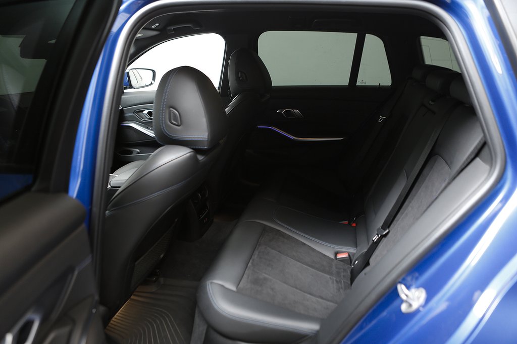 BMW 320 d xDrive Touring M-Sport Aut Drag HiFi B-kam Värmare 2021