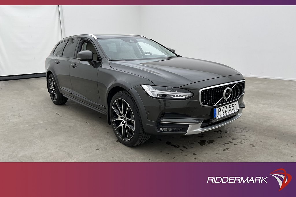 Volvo V90 Cross Country T6 AWD Pro VOC HUD Kamera Skinn Drag