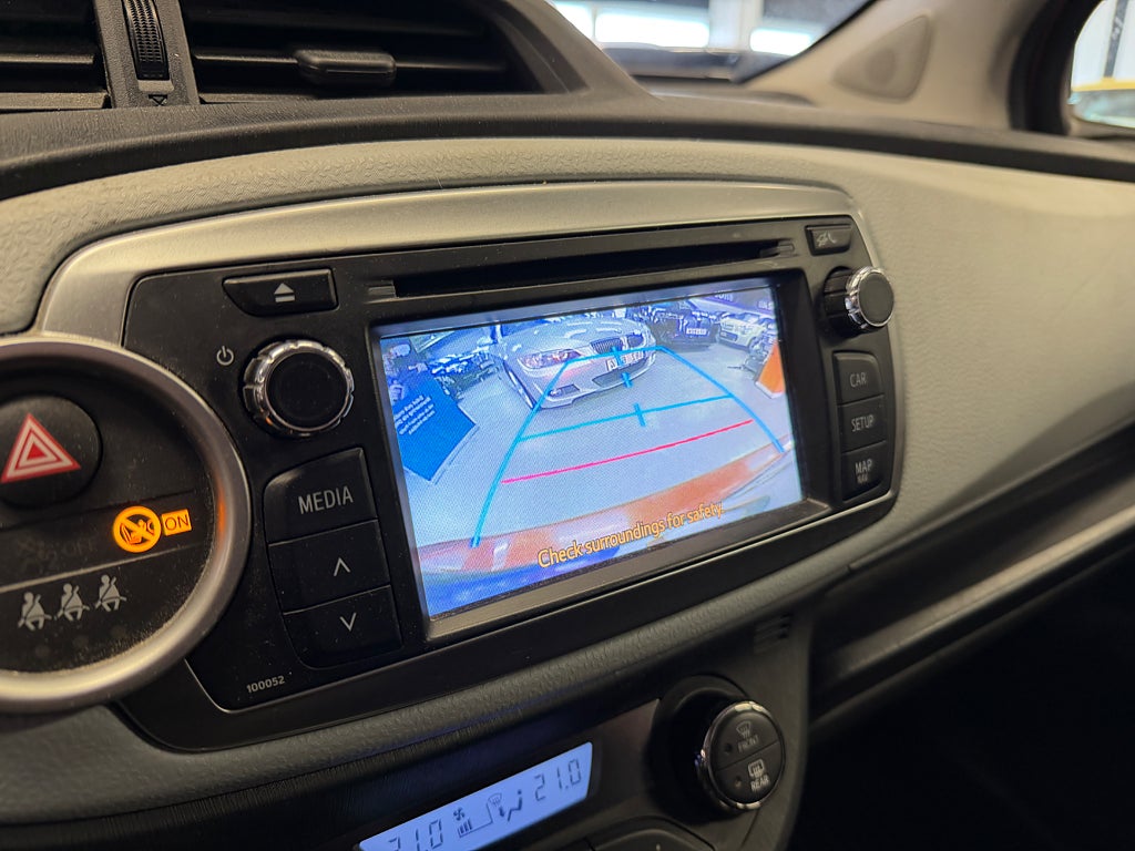 Toyota Yaris 2013 - miniatyr 10