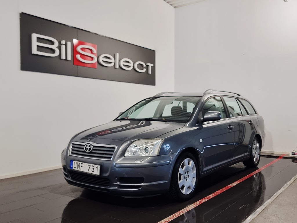 Toyota Avensis Kombi 1.8 VVT-i Ny Servad Ny Bes 2 Ägare Automatic