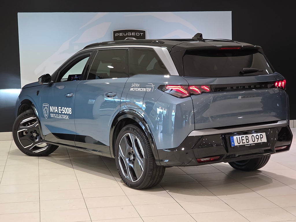 Bild på Peugeot E-5008 GT 214hk Aut - 7-SITS,B-KAMERA,DRAG