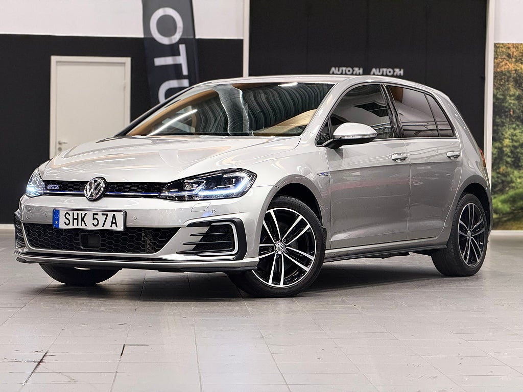 Volkswagen Golf GTE 1.4 TSI / Drag / Adaptiv farthållare / Värmare / 