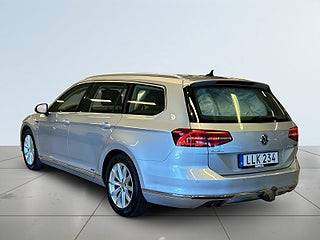 Volkswagen Passat Sportscombi 2.0 TDI 4M/S&V-Däck/MoK/B-kamera/Drag/Psens
