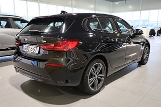 Halvkombi BMW 118I 5 av 23