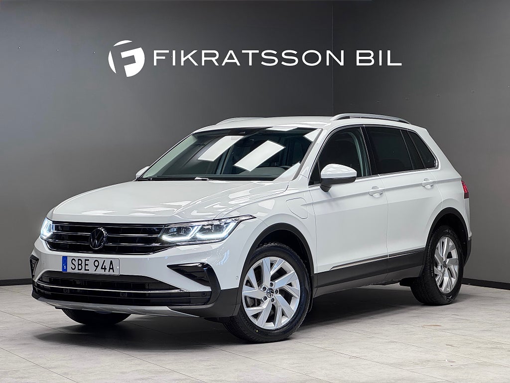 Volkswagen Tiguan eHybrid 1.4 Elegance / Drag / Värmare / B-kamera