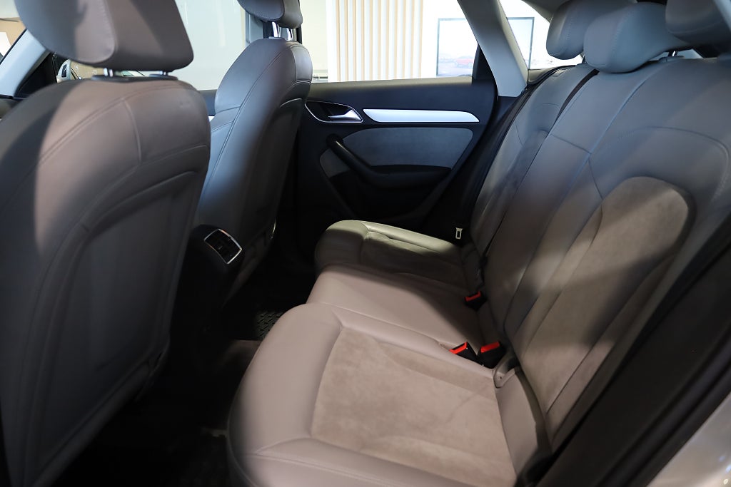 Audi Q3 2.0 TFSI quattro S Tronic Sport Edition Navi Blåtand 2016