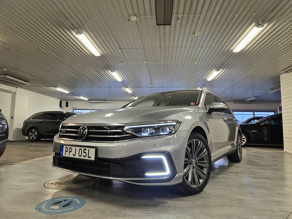 Volkswagen Passat GTE / Reserverad !!