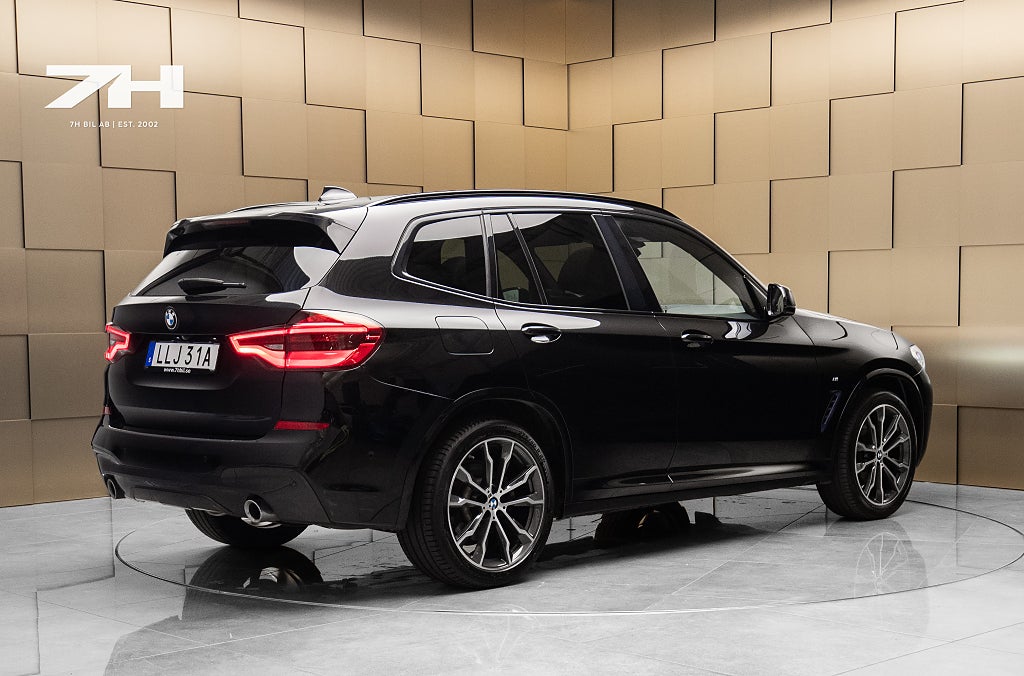 BMW X3 xDrive20d M Sport / Panorama / H&K / Drag