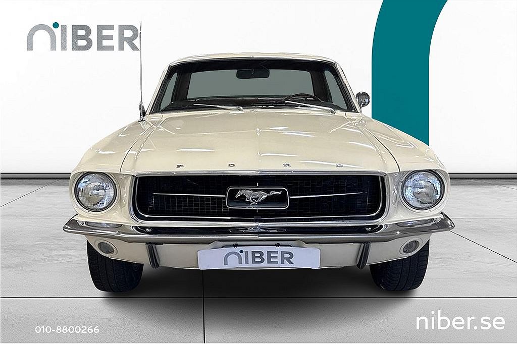 Ford Mustang Hardtop UNIK Ford Mustang Hardtop 4.7 V8, 203hk, renoverad motor