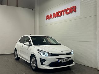 Halvkombi Kia Rio 1 av 22