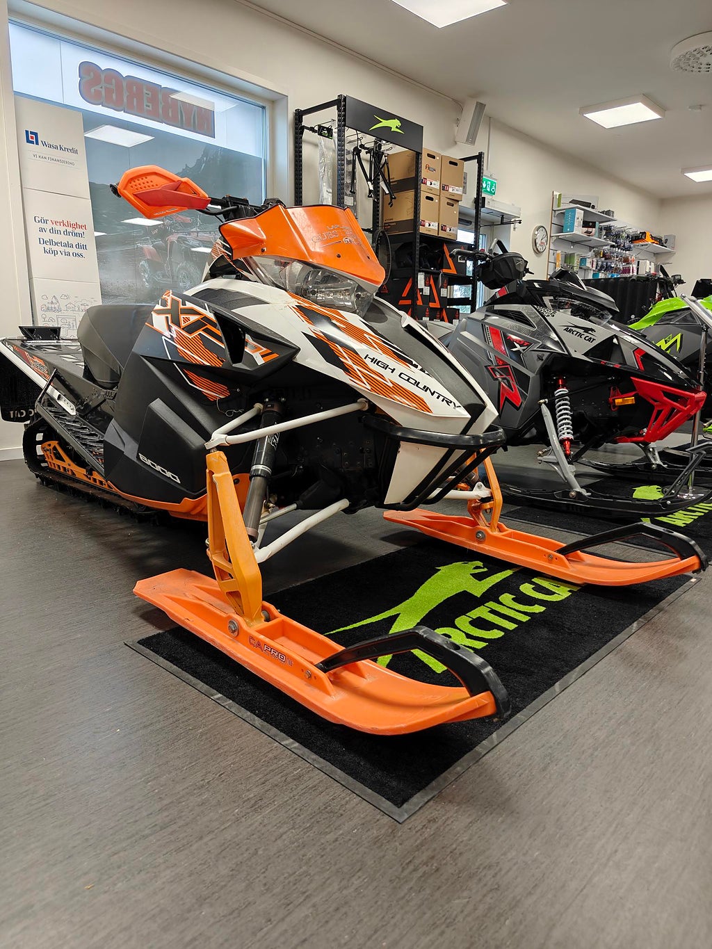 Arctic Cat XF 8000 High Country 