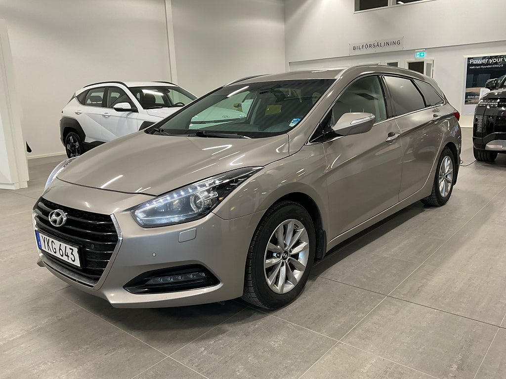 Hyundai i40 Kombi 1.7 CRDi 141hk DCT Comfort+ DRAG, V-Hjul NYBESIKT