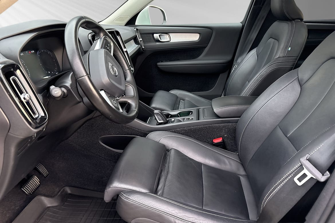 Volvo XC40 D4 Momentum 2020, kuva 7/10