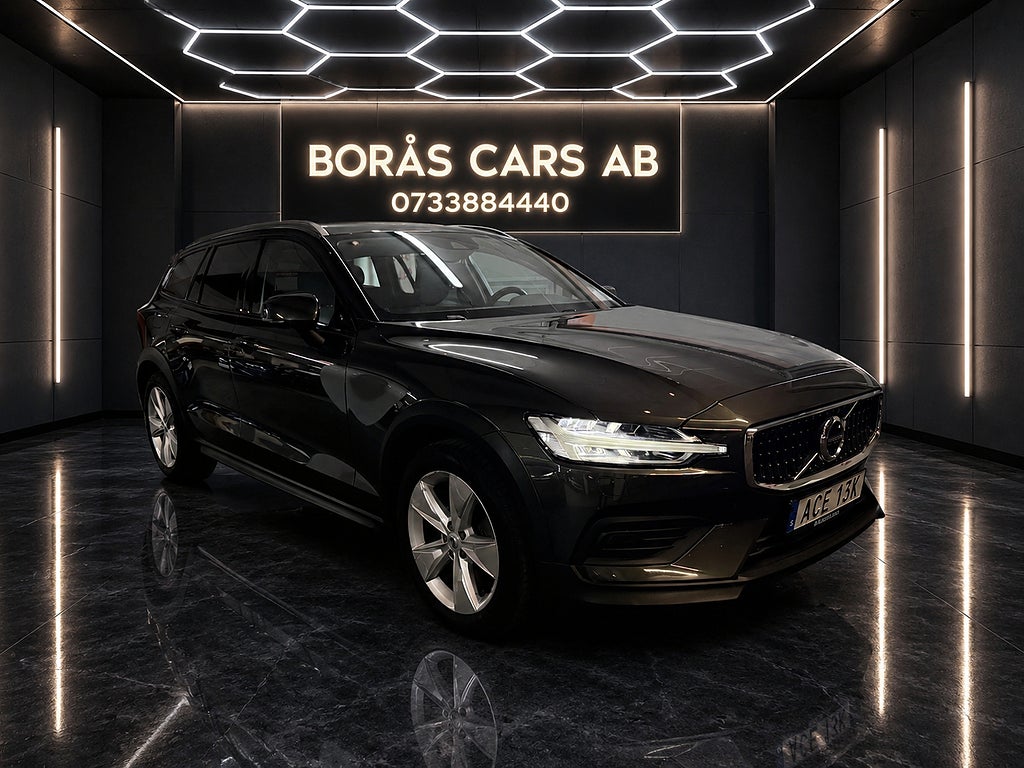 Volvo V60 Cross Country B4 (197hk) AWD*1500kr/mån*Navi*On-call