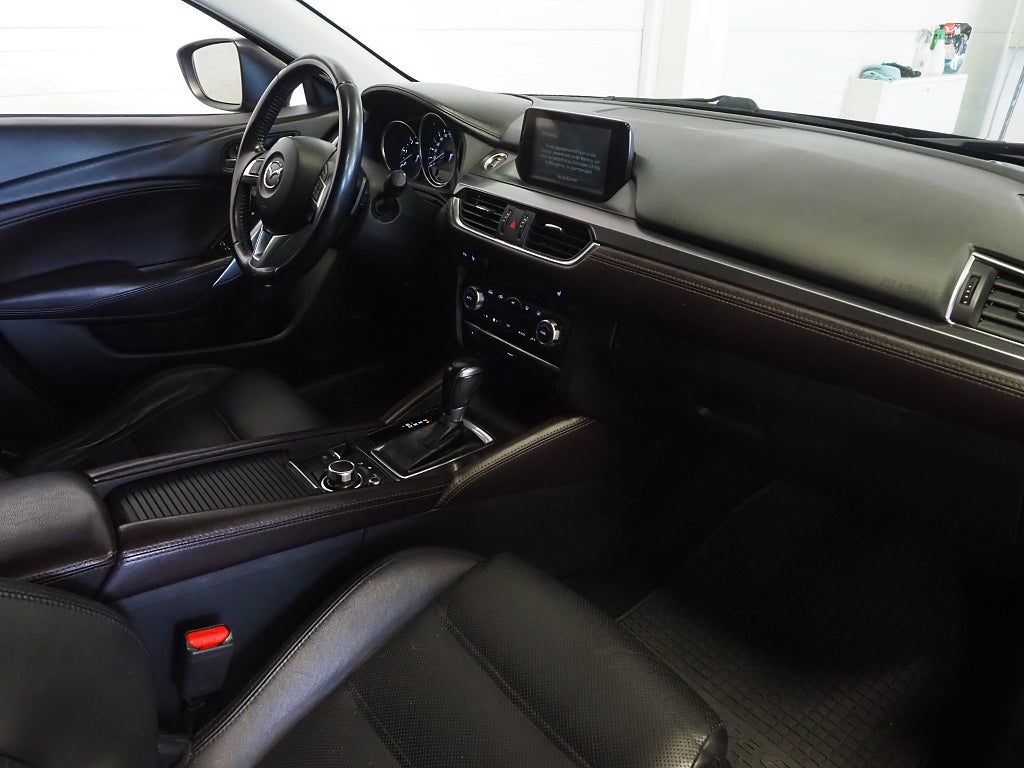 Mazda 6 2.2 175hk SKYACTIV-D AWD Optimum | Drag | HUD | Kamera 2015