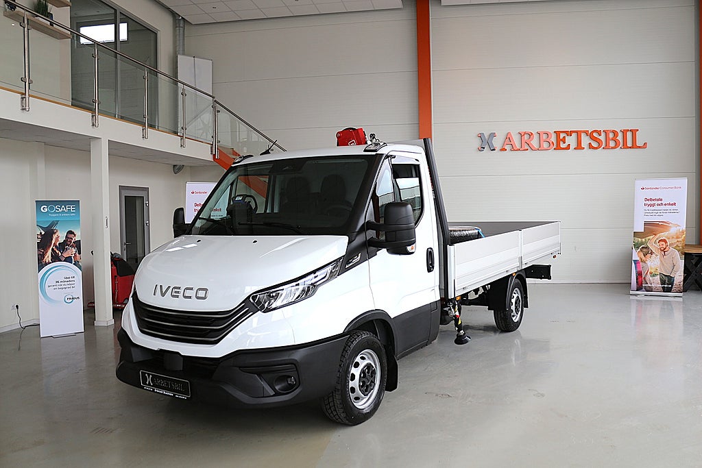 Iveco Daily 35-160 2.3 JTD Hi-Matic /KRAN BIL / Fassi M30