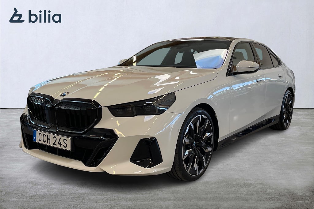 BMW 520d xDrive Sedan M Sport Pro Bowers & Wilkins Pano Värmare