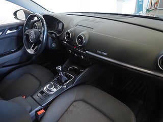 Halvkombi Audi A3 9 av 22