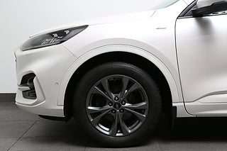 SUV Ford Kuga 9 av 28