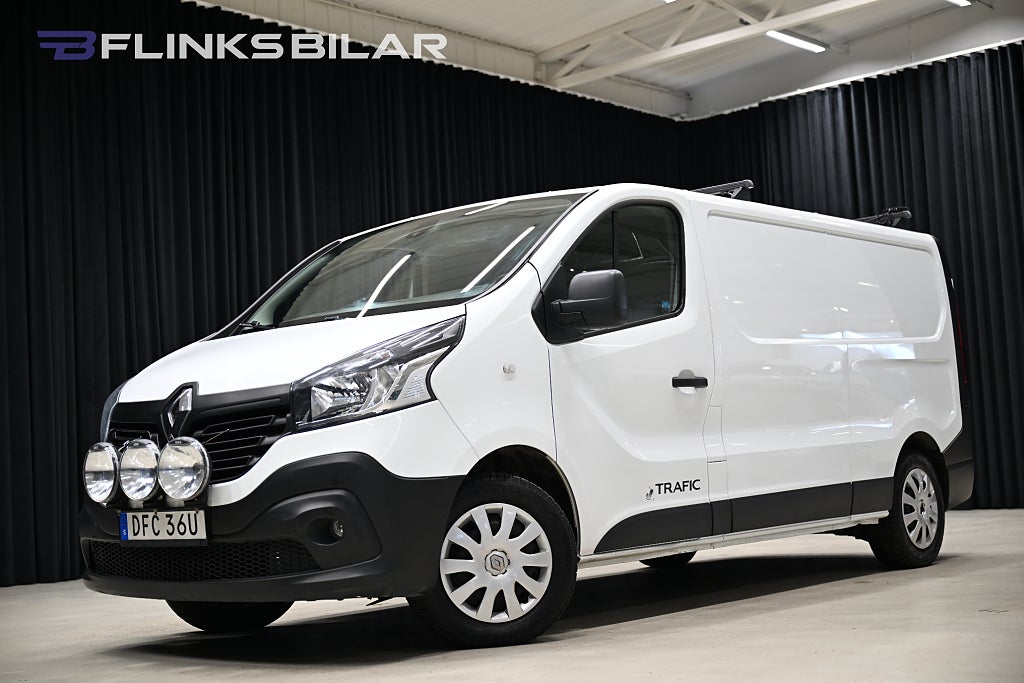 Renault trafic dCi 120HK L2 Inredd|Drag|Värmare|Extraljus|Lågmil|Moms