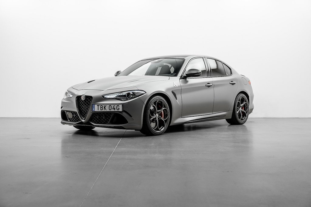 Alfa Romeo Giulia Quadrifoglio NRING nr4 / 108! låga mil!