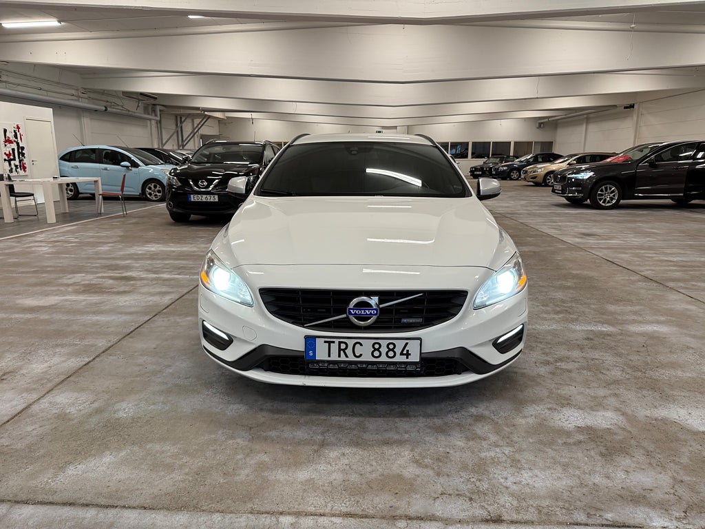 Volvo V60 D4 AWD Aut  R-Design (Mellandag Rea)