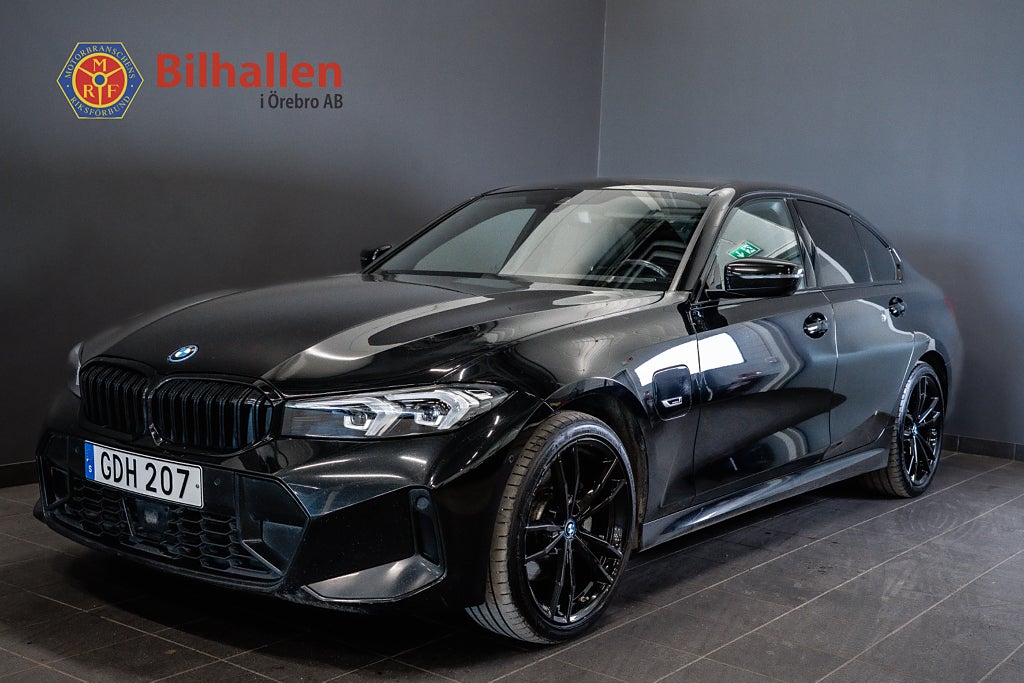 BMW 330e xDrive Sedan M Sport Taklucka Kamera Navigation