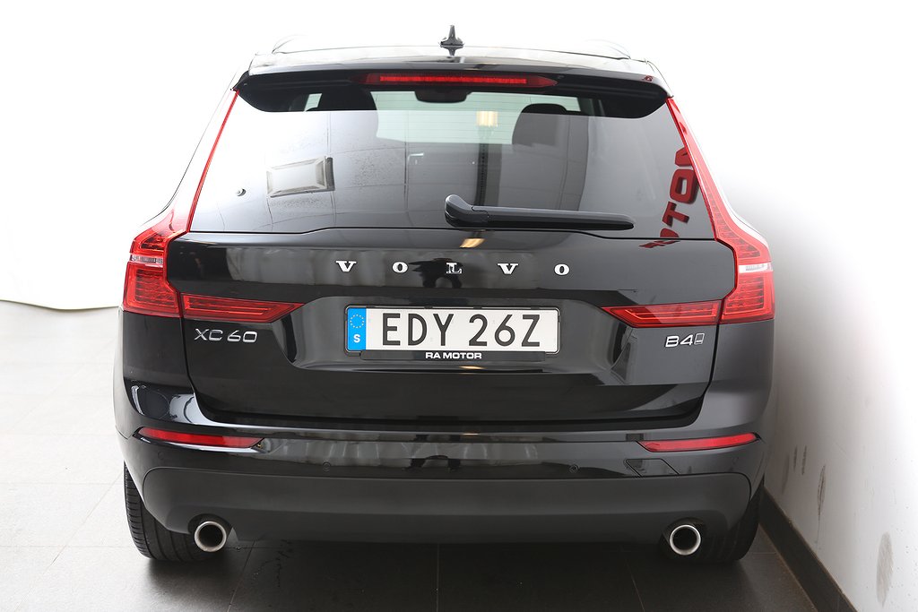 Volvo XC60 B4 Diesel 197hk Momentum Adv SE AWD VOC Drag 2021