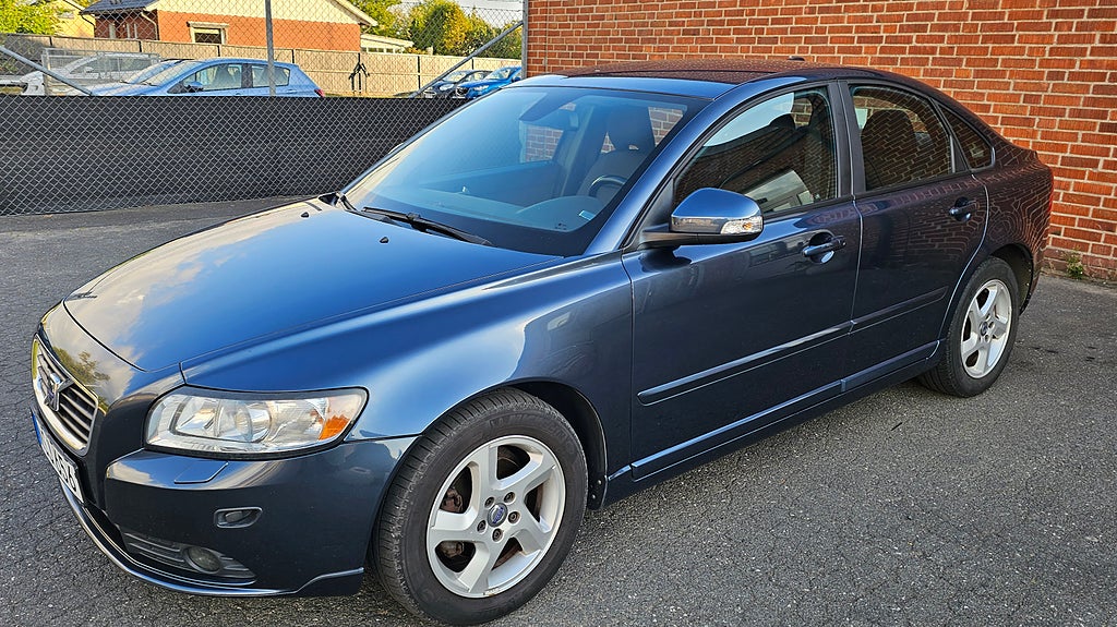 Volvo S40 2.0 F Momentum 