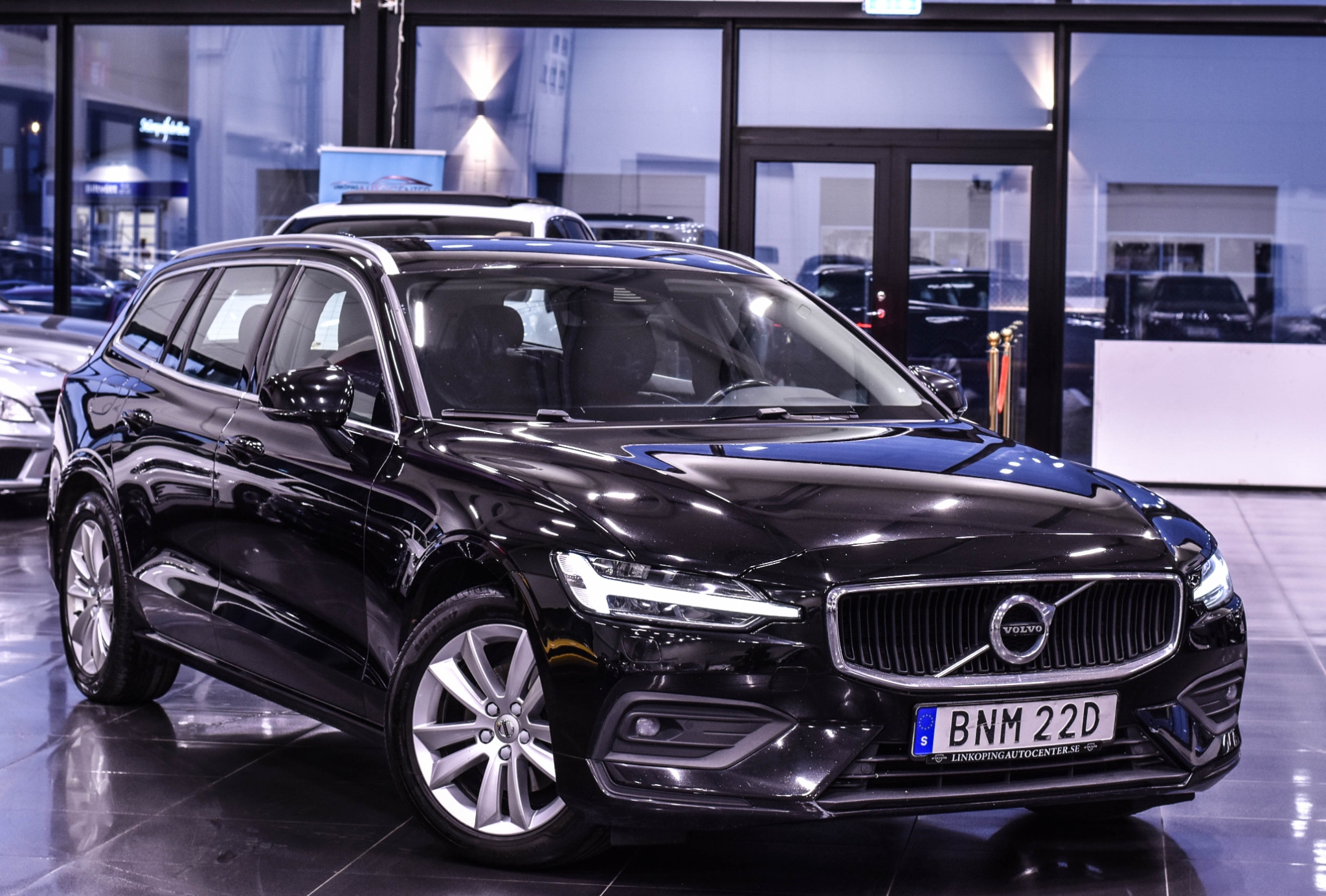 Volvo V60 D4 Geartronic 2020, bild 2/45