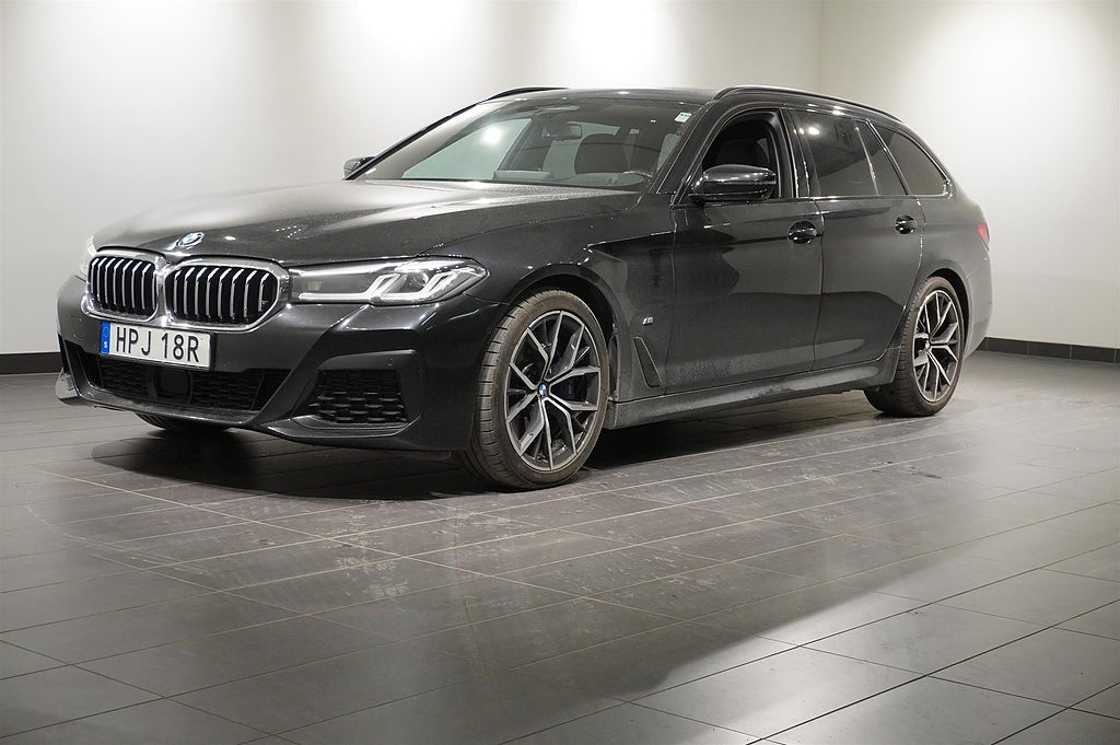 BMW 530 d xDrive Touring M Sport Innovation Panorama Drag H K DAP |