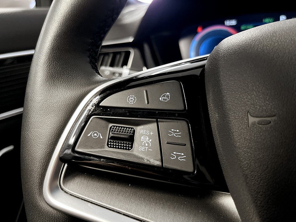 Bild på BYD SEAL U DM-i 1.5 + 18.3kWh 218hk Aut PANO 360° HUD