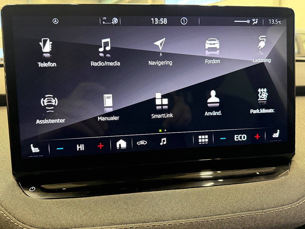 Skoda Enyaq iV iV80, Plus 204HK S&V hjul, Nybytt framruta, 3,95% Ränta - miniatyr 19