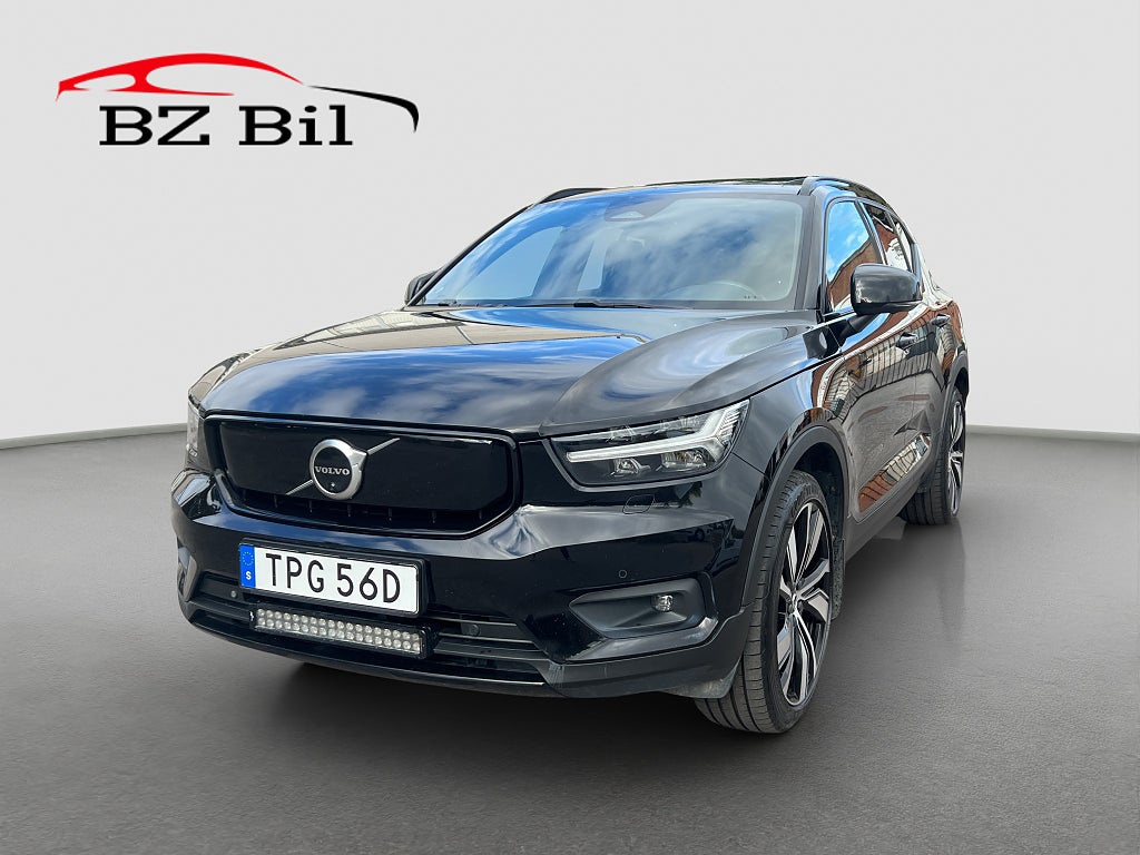 Volvo XC40 Recharge P8 AWD R Design PANO H&K Värmare 360° 408hk