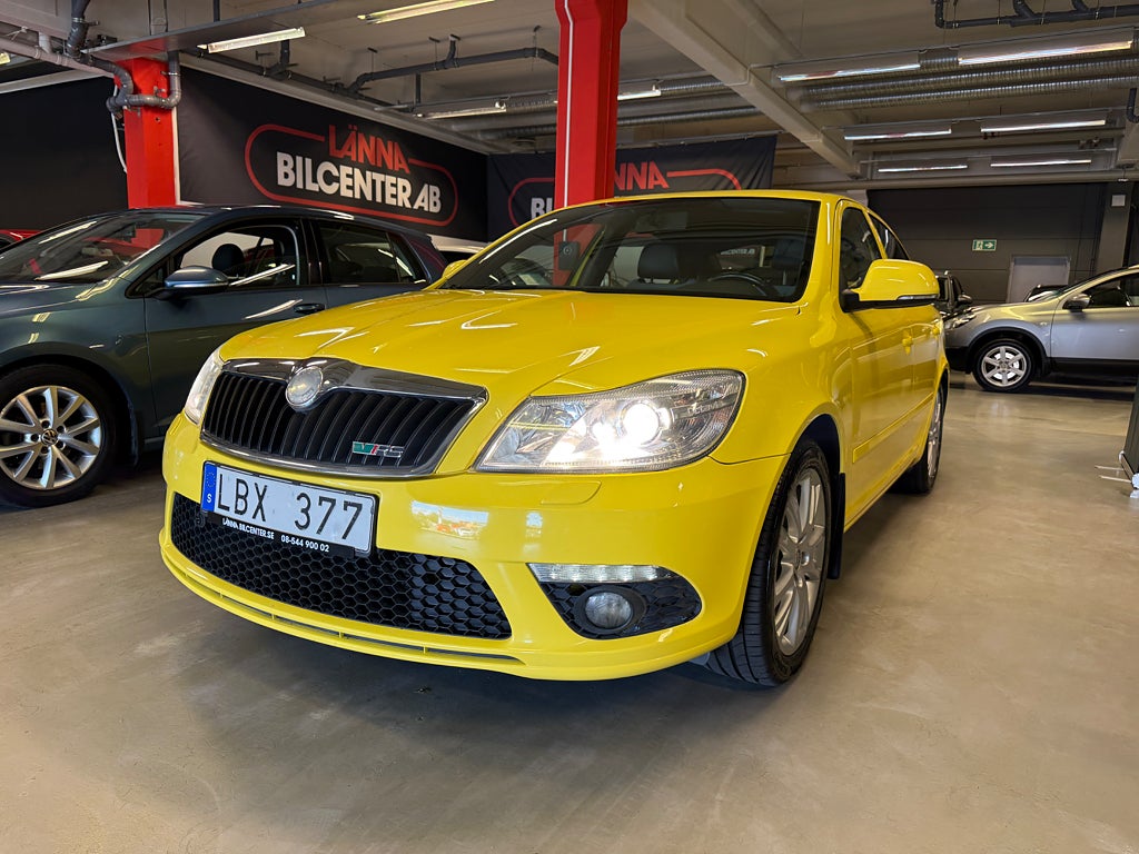 Skoda Octavia RS 2011 - miniatyr 3