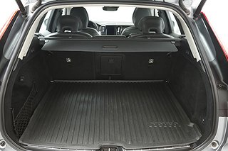 SUV Volvo XC60 10 av 28