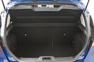 Halvkombi Ford Fiesta 18 av 18