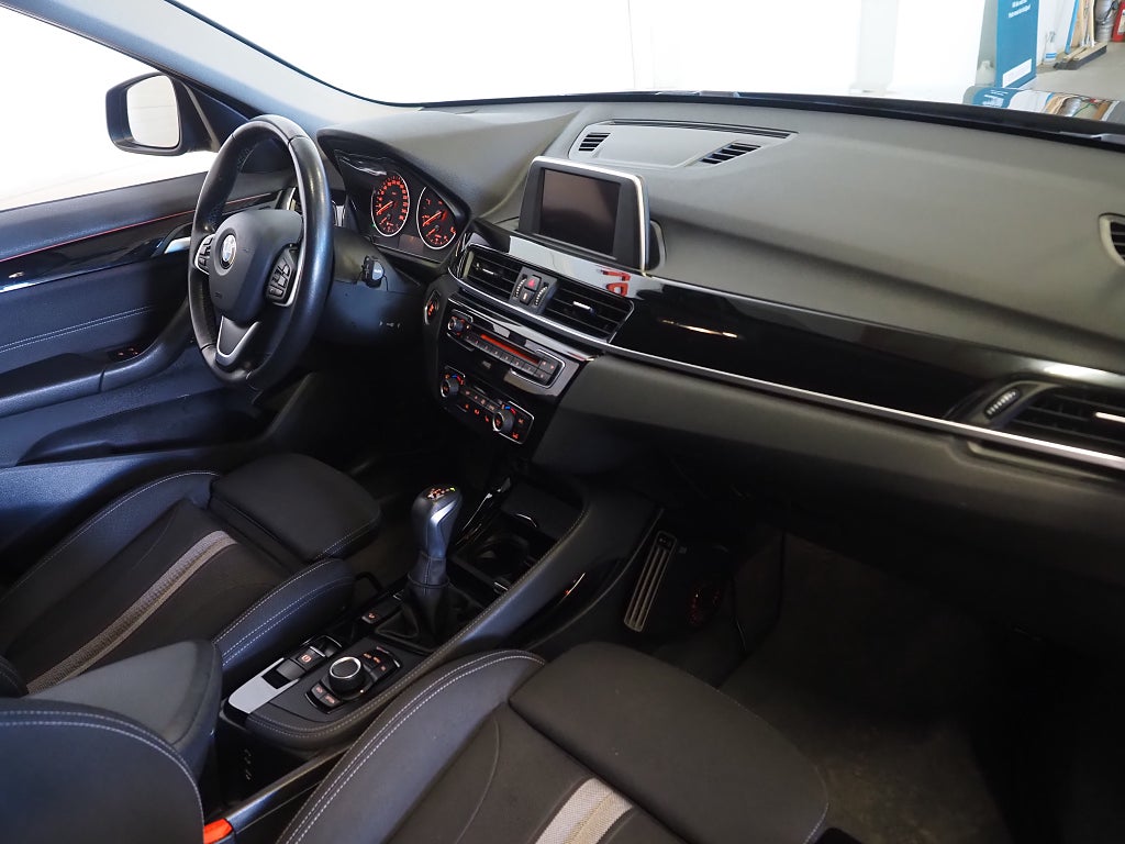BMW X1 xDrive20d 190hk Steptronic Sport line PDC Motorvärmare 2016