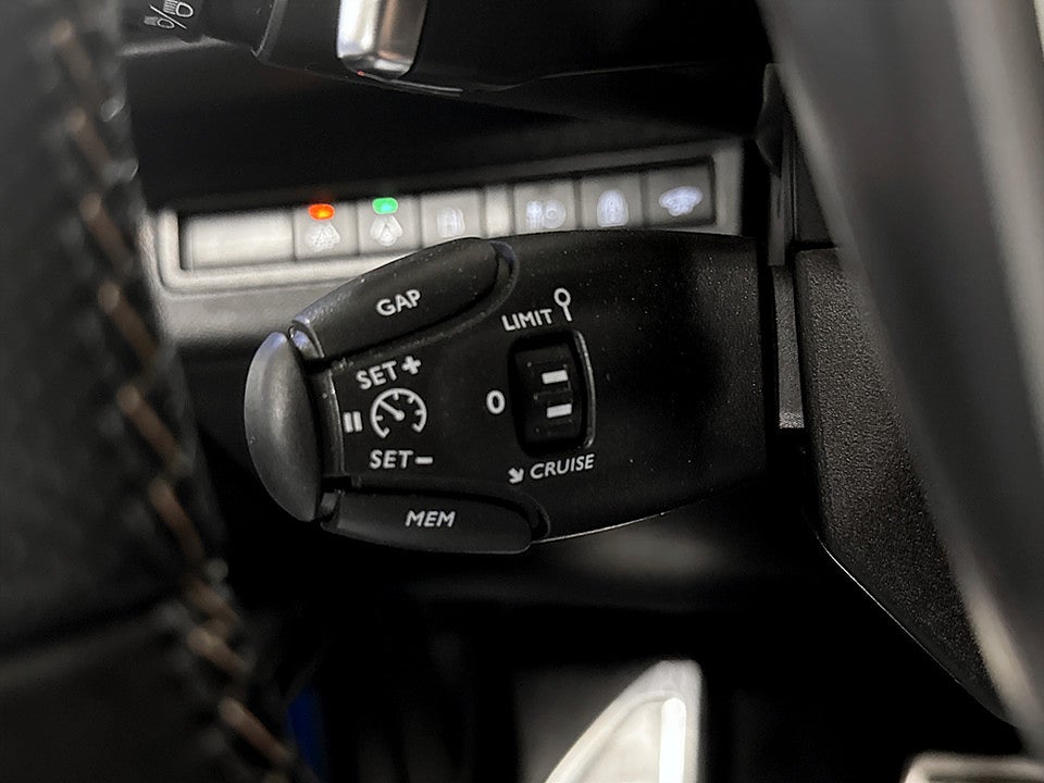 Bild på Peugeot 3008 GT PHEV 300hk Aut AWD 360° PANO ELSTOL MED MINNE 