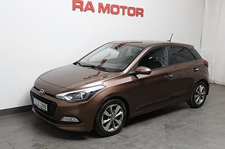 Halvkombi Hyundai i20 1 av 17