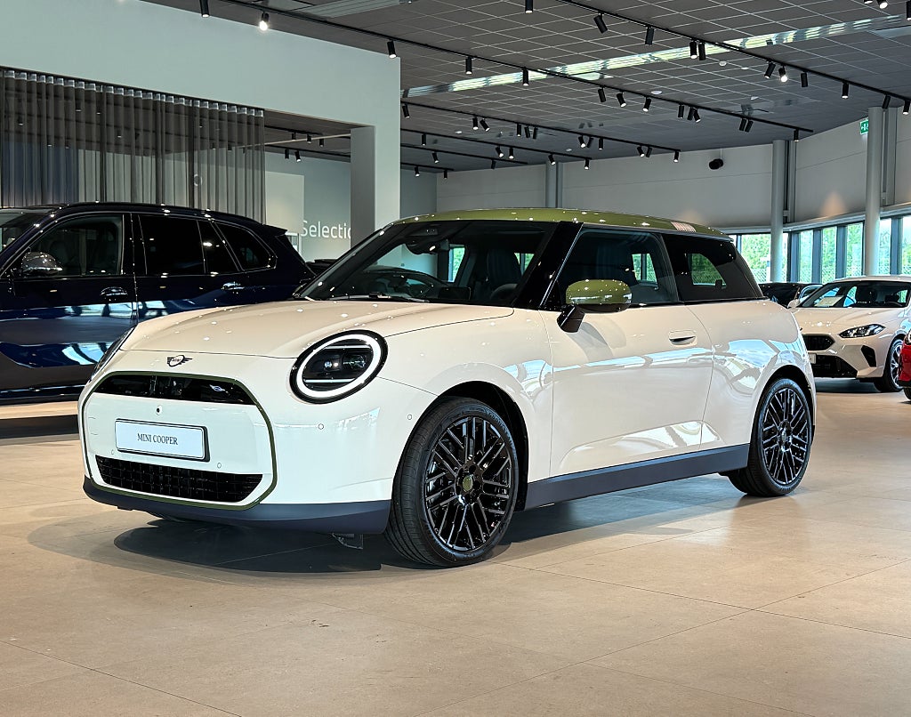 MINI Cooper SE Paul Smith Edition XL-Paket