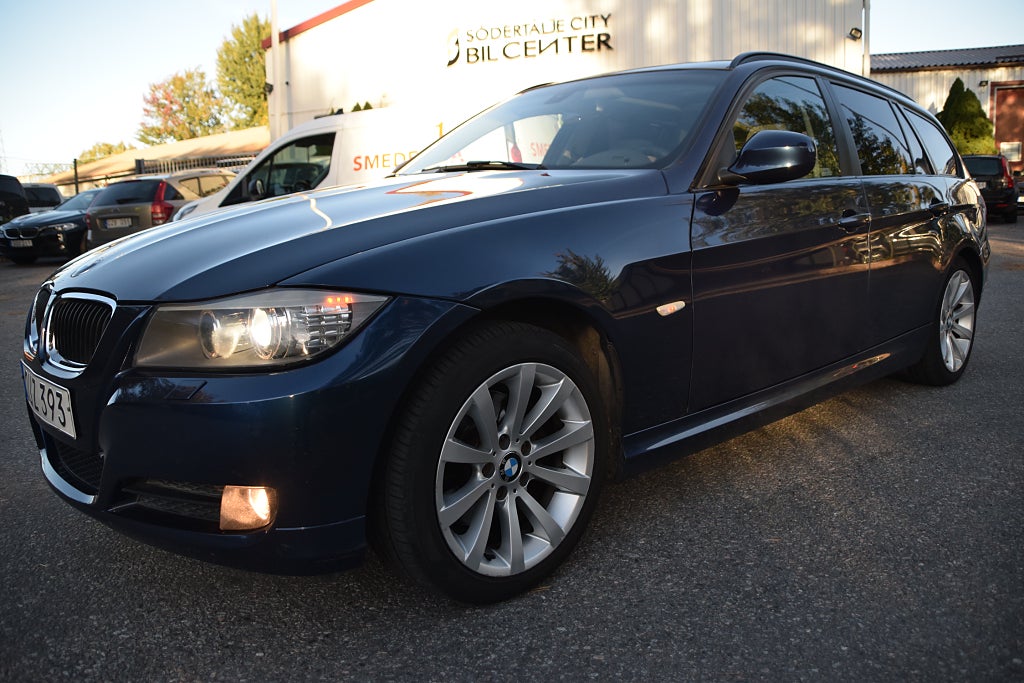 BMW 320d xDrive Touring Euro 5 Panorama Auto Skinn