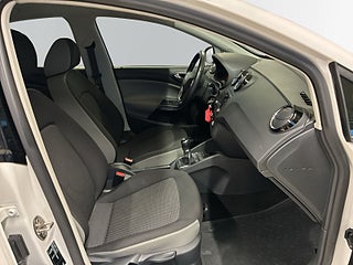 Seat Ibiza 1.2 TSI Style Motorvärmare LED-ramp Psensorer Låg skatt S&V