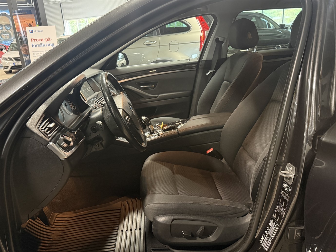BMW 520 d xDrive Steptronic 190hk 2015, bild 7/37