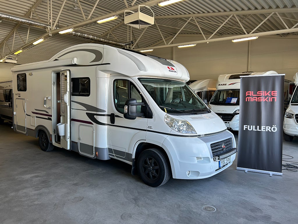 Adria Matrix M 680SP  / Solcell / 3500kg / Dragkrok / 5 bältad / Taksä