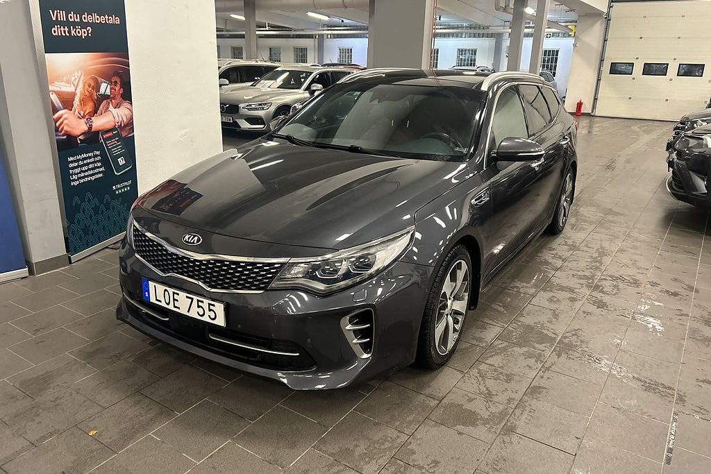 Kia Optima SW GT 2.0 SUPERDEAL 3.95% / PANORAMA / SKINN / B-KAM