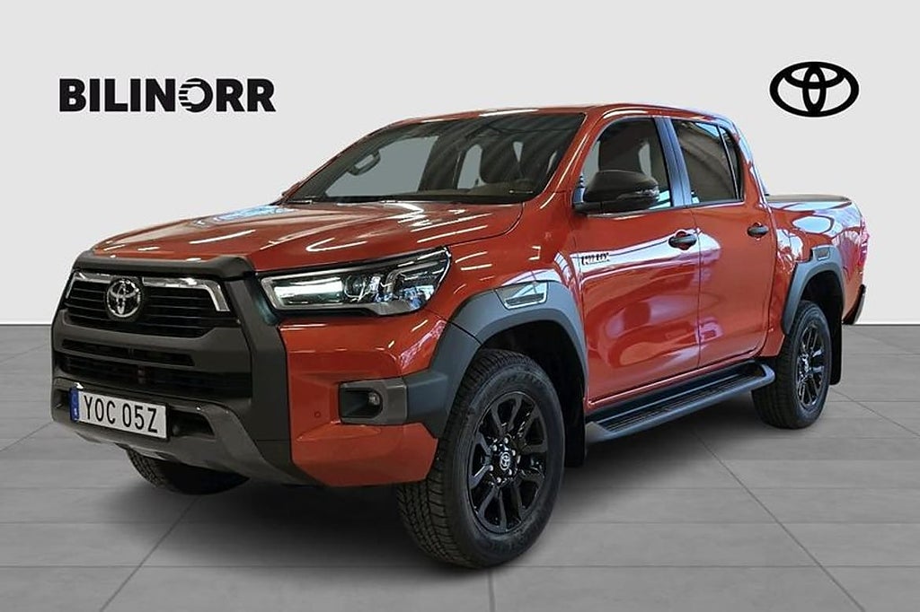 Toyota Hilux 2,8 Dubbelhytt Invincible med Komfortpaket